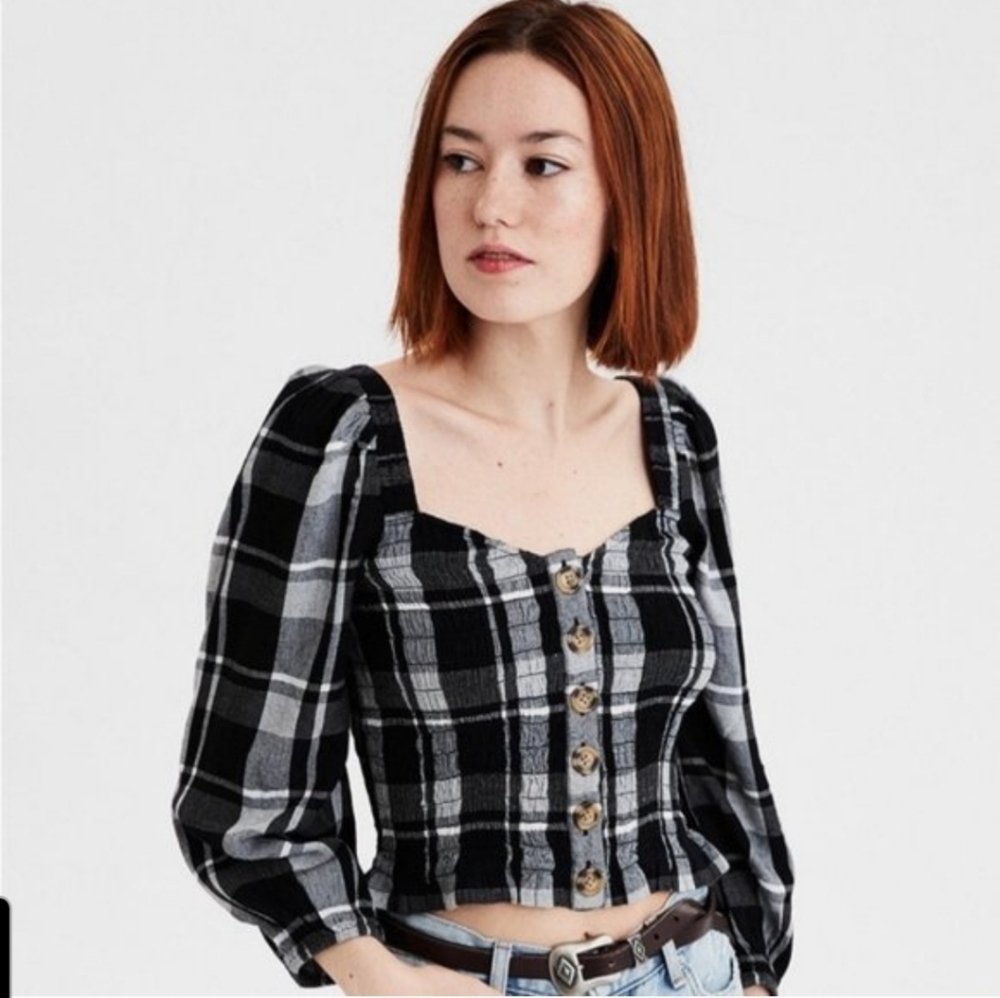 American Eagle Outfitters Women's Black Plaid Smocked Crop Top Size Medium